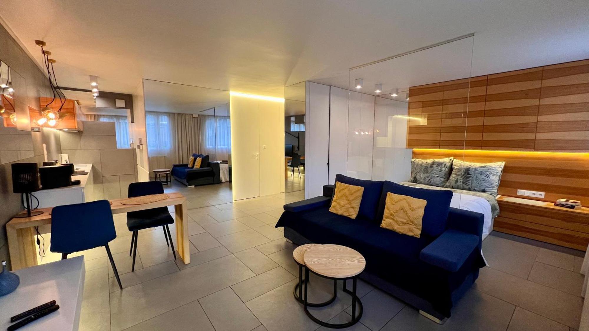 Modzelewskiego, Metro Wierzbno, Free Parking, 100mbps Wi-fi, Remote-ready Apartament