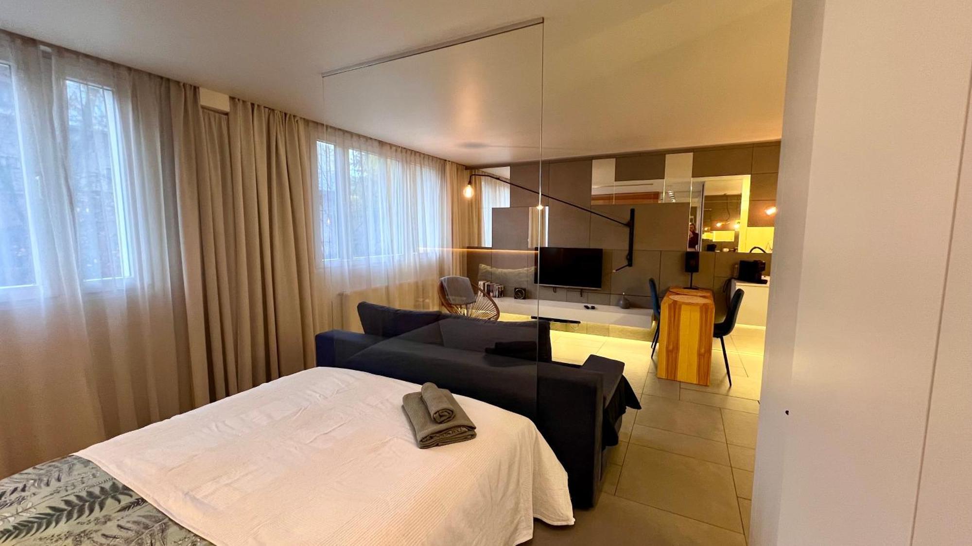Modzelewskiego, Metro Wierzbno, Free Parking, 100mbps Wi-fi, Remote-ready Apartament *